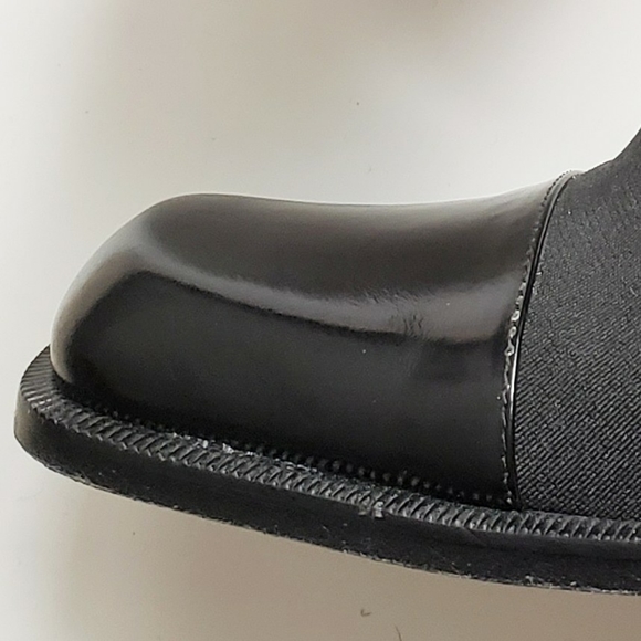 Via Spiga | T-strap Block Heels - Picture 9 of 13